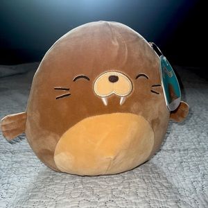 BNWT 8” Bruce The Walrus Squishmallow